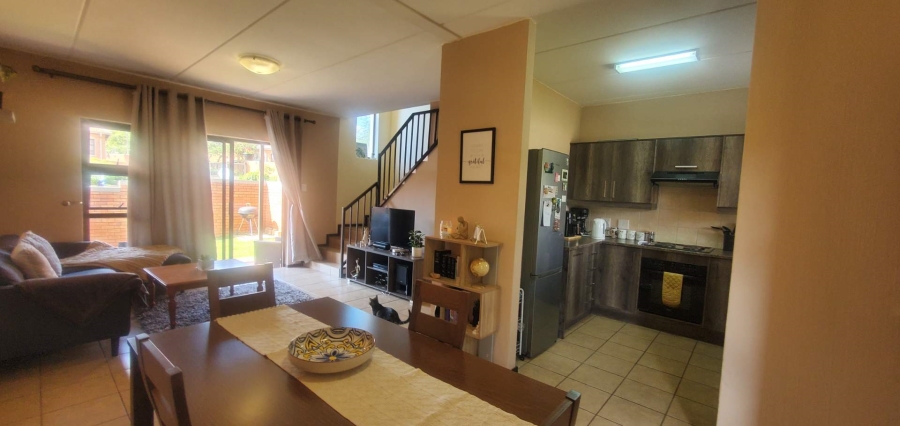 2 Bedroom Property for Sale in Helderkruin Gauteng
