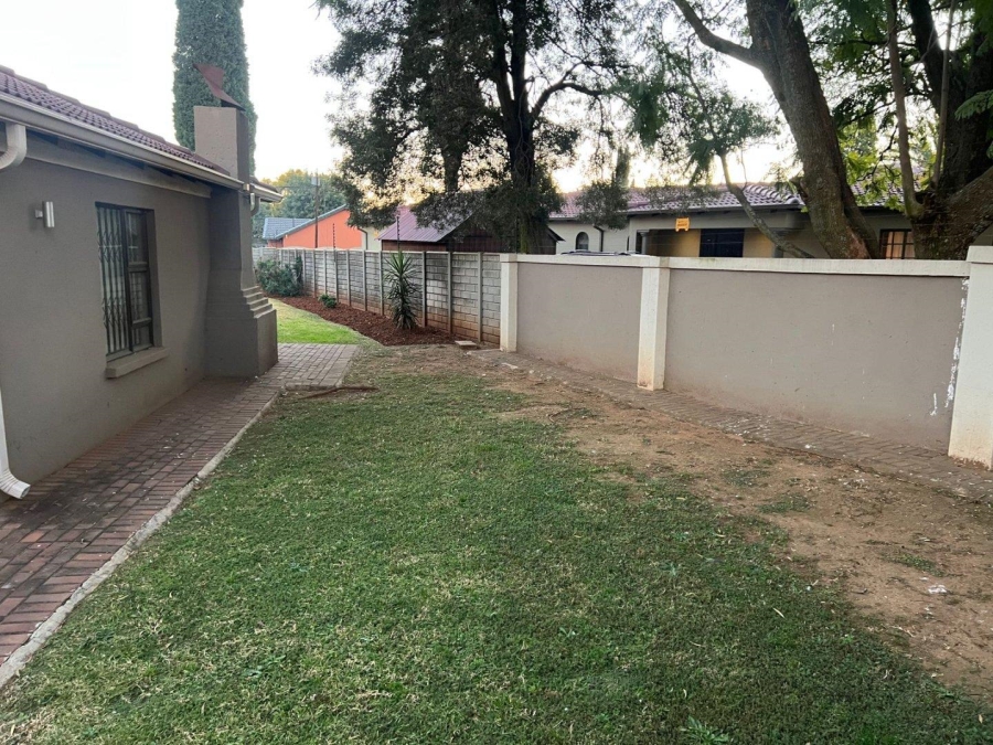 3 Bedroom Property for Sale in Dawn Park Gauteng