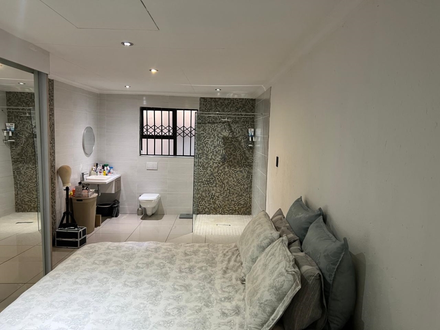 3 Bedroom Property for Sale in Dawn Park Gauteng