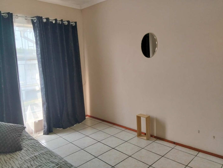 3 Bedroom Property for Sale in New Redruth Gauteng