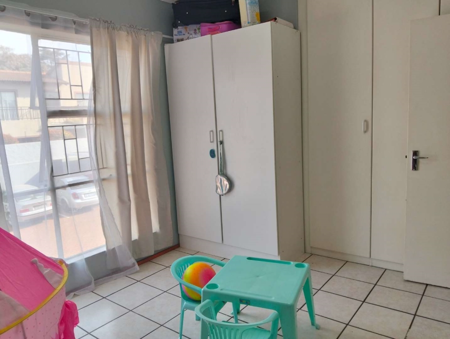 3 Bedroom Property for Sale in New Redruth Gauteng
