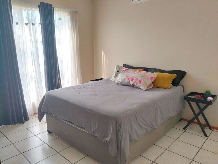3 Bedroom Property for Sale in New Redruth Gauteng