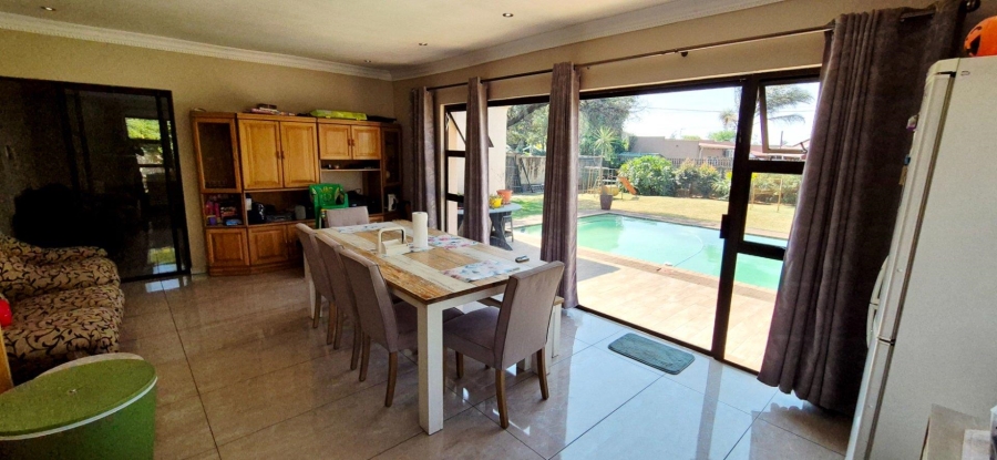 3 Bedroom Property for Sale in Robertsham Gauteng