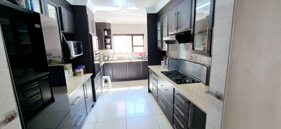 3 Bedroom Property for Sale in Robertsham Gauteng