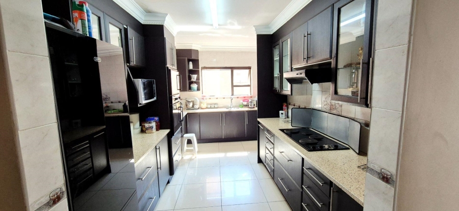 3 Bedroom Property for Sale in Robertsham Gauteng