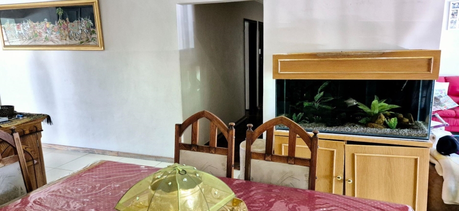 3 Bedroom Property for Sale in Robertsham Gauteng