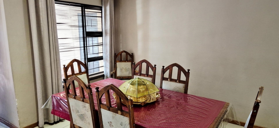 3 Bedroom Property for Sale in Robertsham Gauteng