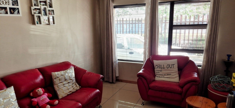 3 Bedroom Property for Sale in Robertsham Gauteng