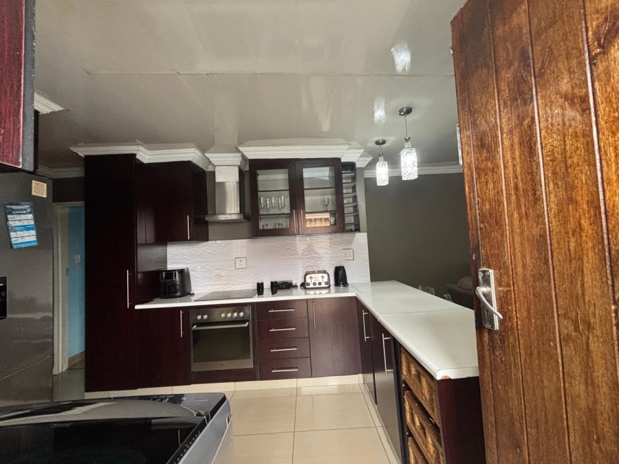 3 Bedroom Property for Sale in Protea Glen Gauteng