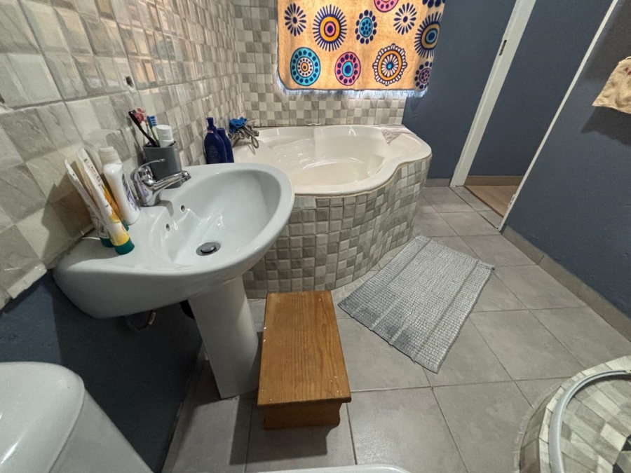 3 Bedroom Property for Sale in Protea Glen Gauteng