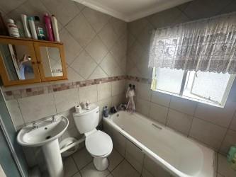 2 Bedroom Property for Sale in Verwoerdpark Gauteng