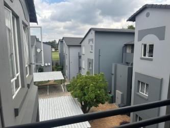 2 Bedroom Property for Sale in Verwoerdpark Gauteng
