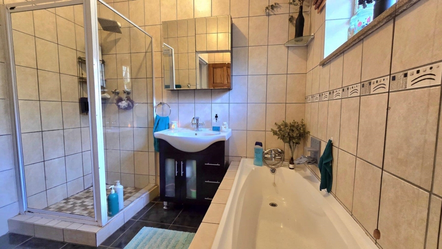2 Bedroom Property for Sale in Florentia Gauteng