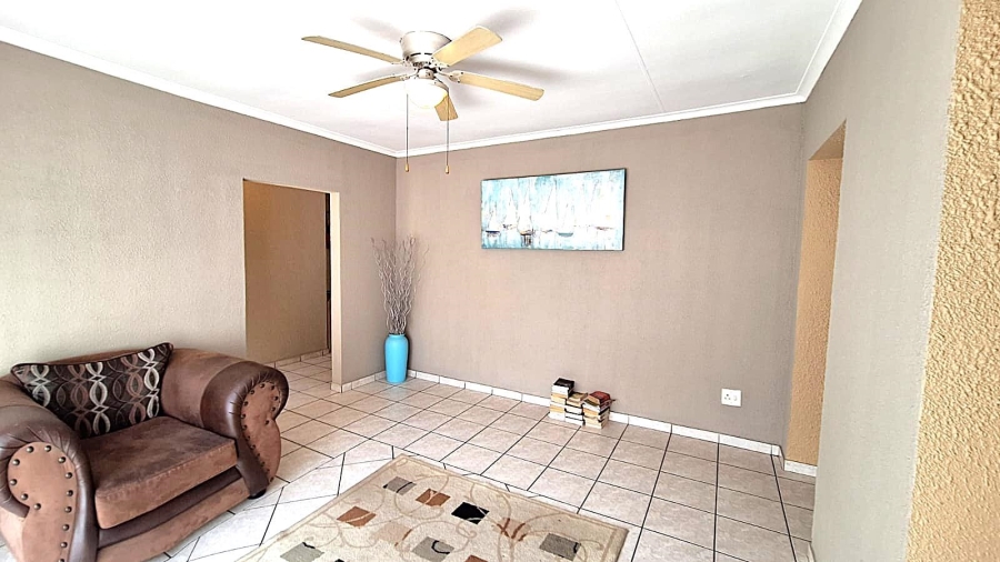 4 Bedroom Property for Sale in Mayberry Park Gauteng