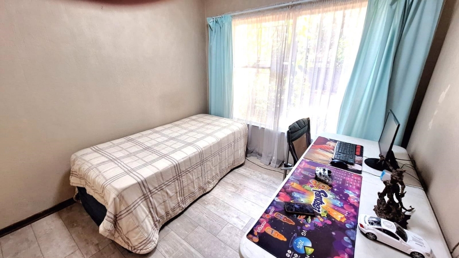 4 Bedroom Property for Sale in Mayberry Park Gauteng