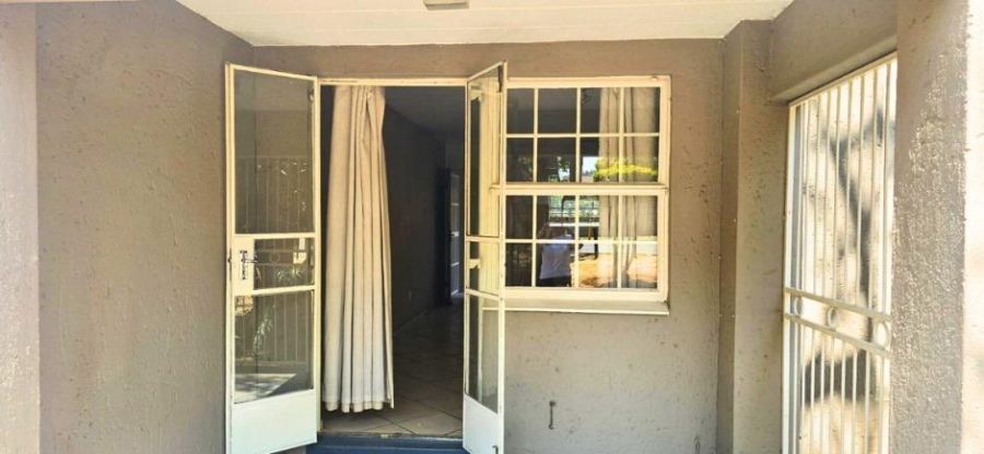 2 Bedroom Property for Sale in Meyersdal Gauteng