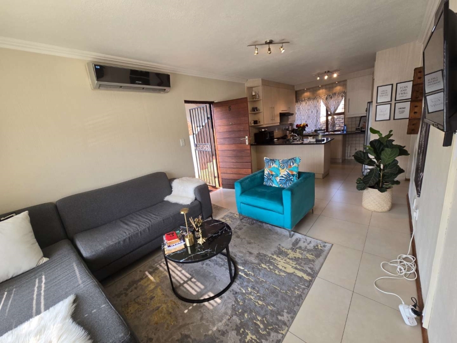 1 Bedroom Property for Sale in Bassonia Gauteng