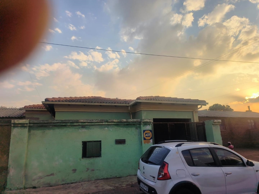 3 Bedroom Property for Sale in Meadowlands Gauteng