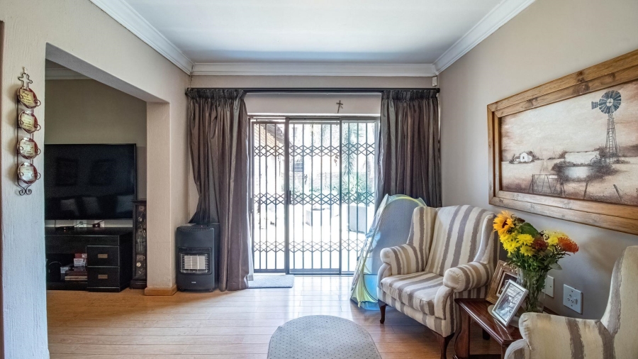 4 Bedroom Property for Sale in Lakefield Gauteng