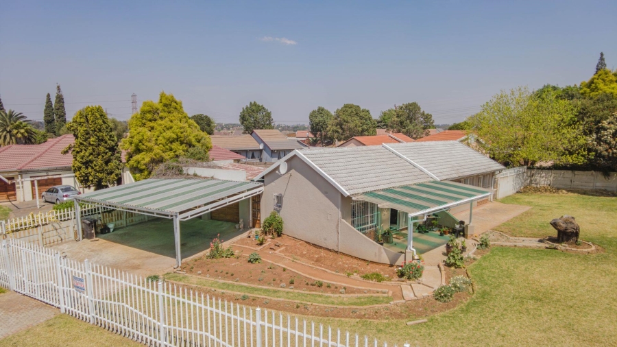 3 Bedroom Property for Sale in Sherwood Gardens Gauteng