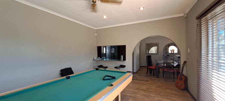 4 Bedroom Property for Sale in Glenvista Gauteng