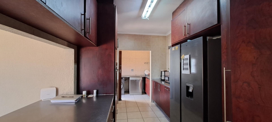 4 Bedroom Property for Sale in Glenvista Gauteng