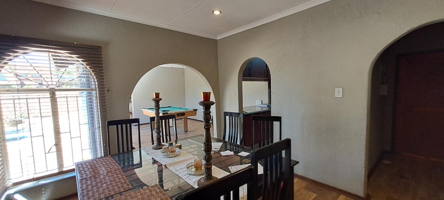4 Bedroom Property for Sale in Glenvista Gauteng