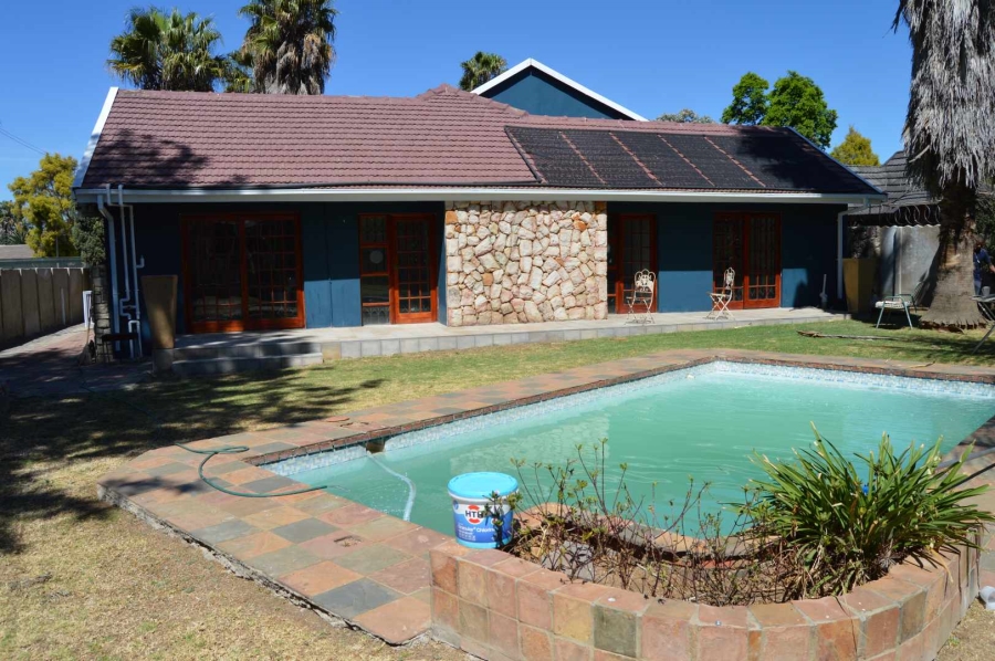 4 Bedroom Property for Sale in Randhart Gauteng