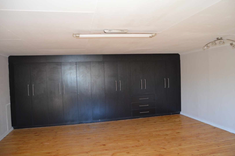 4 Bedroom Property for Sale in Randhart Gauteng