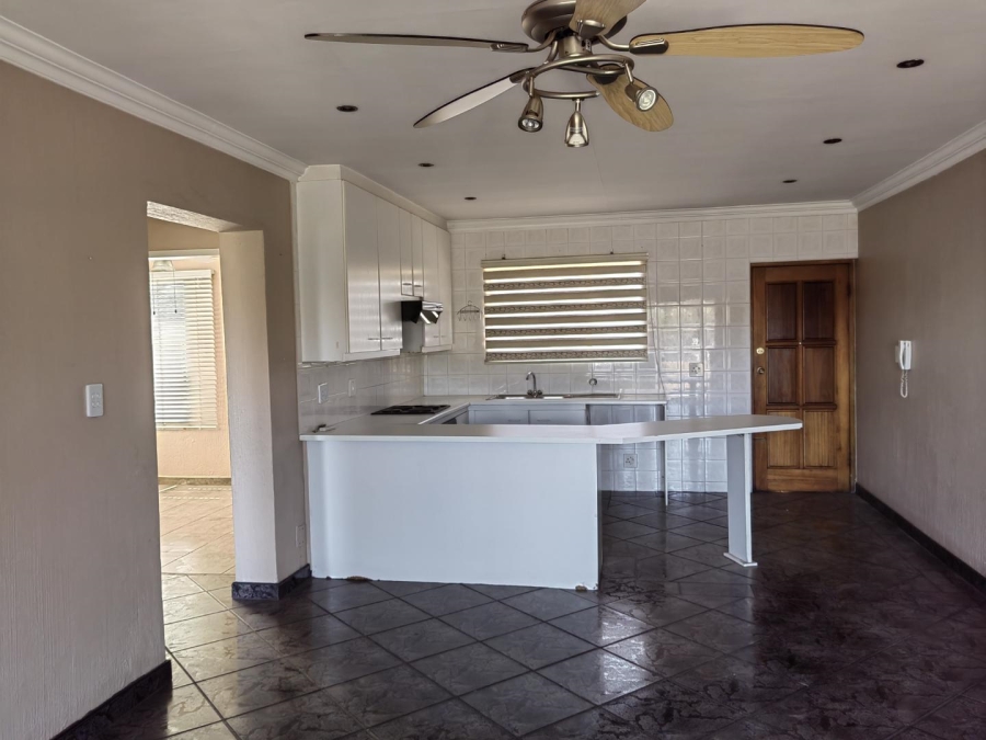 2 Bedroom Property for Sale in Raceview Gauteng