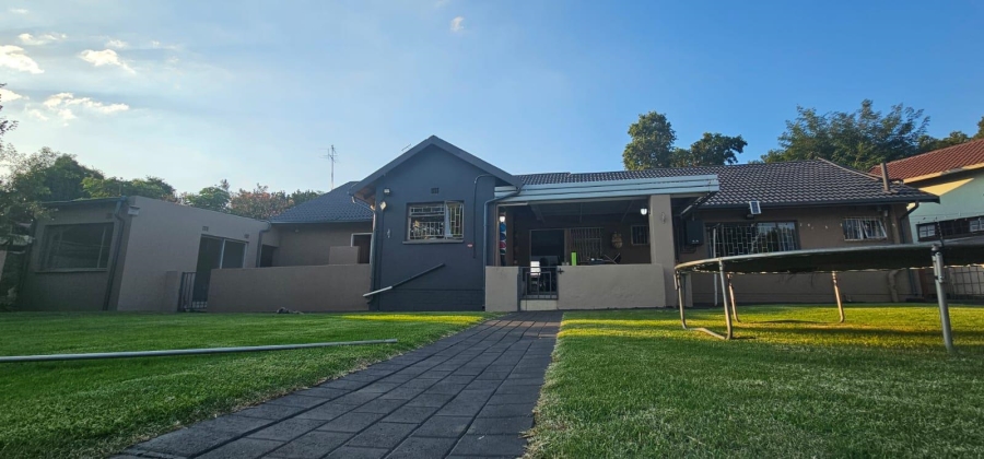 4 Bedroom Property for Sale in Brackendowns Gauteng