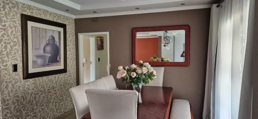 4 Bedroom Property for Sale in Brackendowns Gauteng