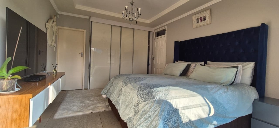 4 Bedroom Property for Sale in Brackendowns Gauteng