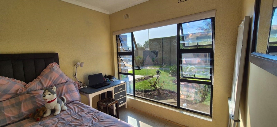 4 Bedroom Property for Sale in Brackendowns Gauteng