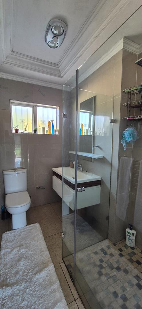 4 Bedroom Property for Sale in Brackendowns Gauteng