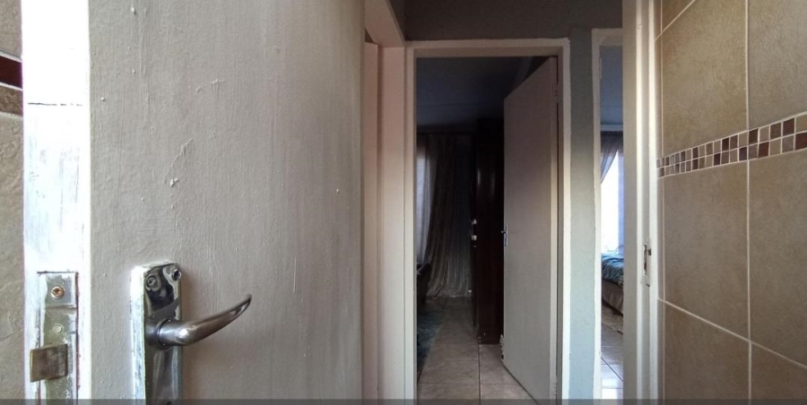 3 Bedroom Property for Sale in Clayville Gauteng