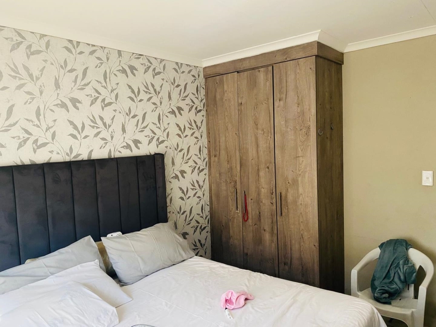 2 Bedroom Property for Sale in Elandspoort Gauteng