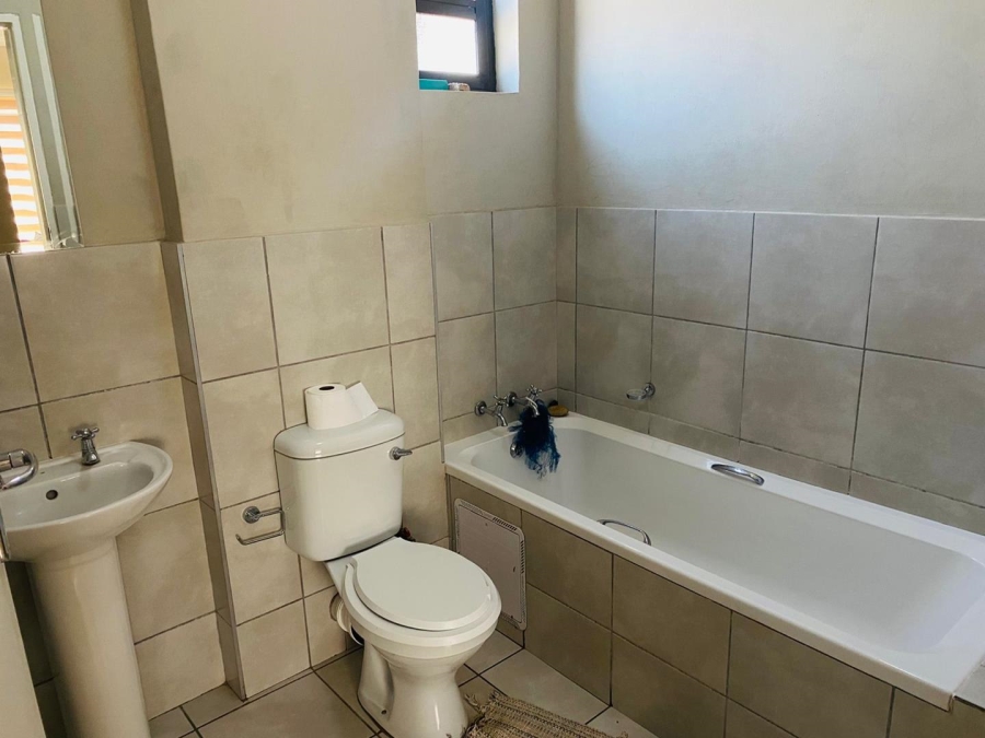 2 Bedroom Property for Sale in Elandspoort Gauteng