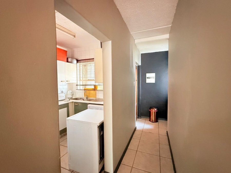 2 Bedroom Property for Sale in Buccleuch Gauteng