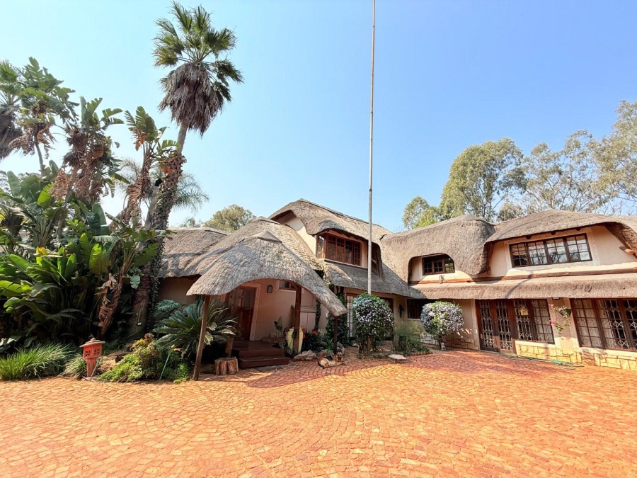 5 Bedroom Property for Sale in Kyalami Ah Gauteng
