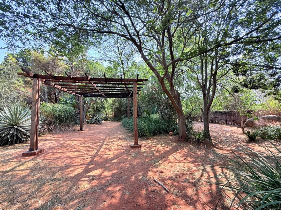 5 Bedroom Property for Sale in Kyalami Ah Gauteng