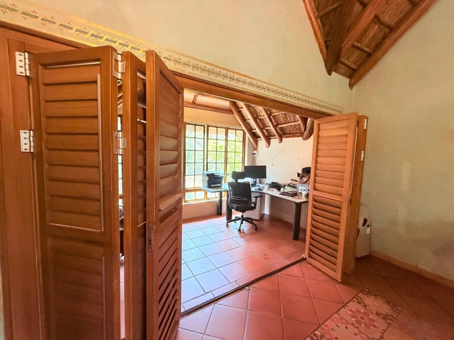 5 Bedroom Property for Sale in Kyalami Ah Gauteng