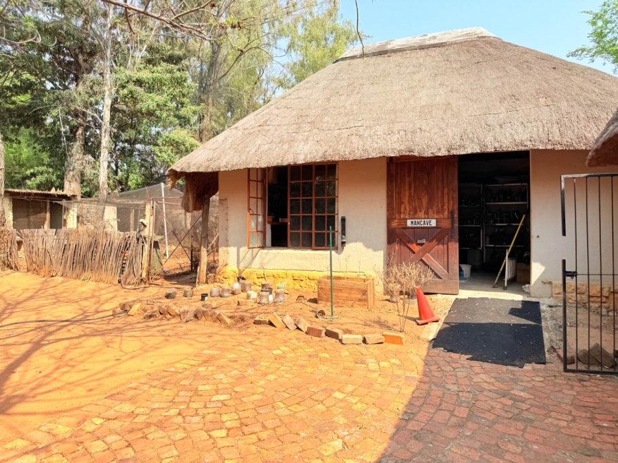 5 Bedroom Property for Sale in Kyalami Ah Gauteng
