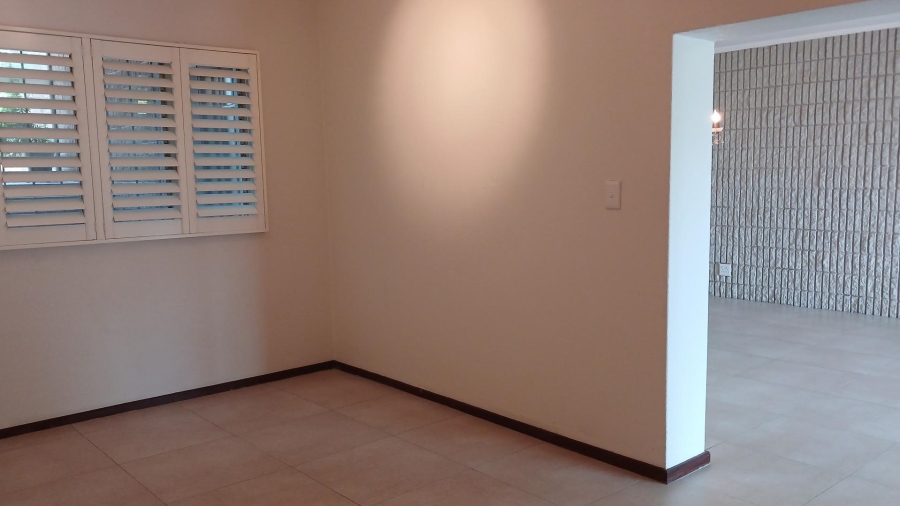 To Let 3 Bedroom Property for Rent in Hurlingham Manor Gauteng