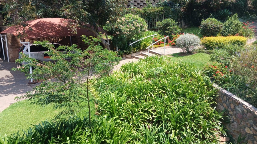 To Let 3 Bedroom Property for Rent in Hurlingham Manor Gauteng