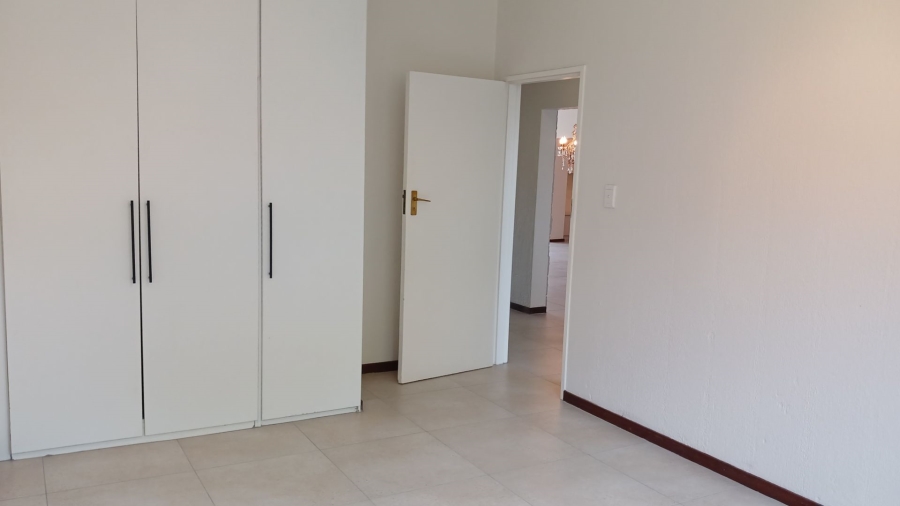 To Let 3 Bedroom Property for Rent in Hurlingham Manor Gauteng