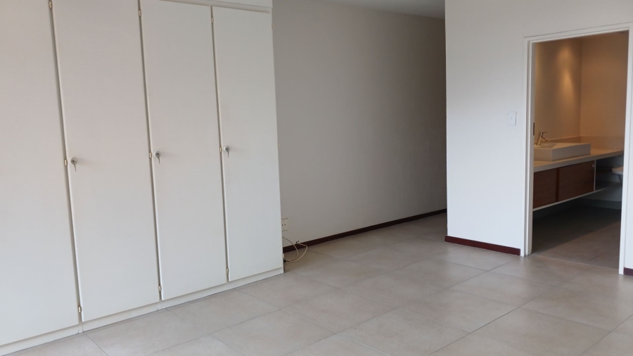 To Let 3 Bedroom Property for Rent in Hurlingham Manor Gauteng