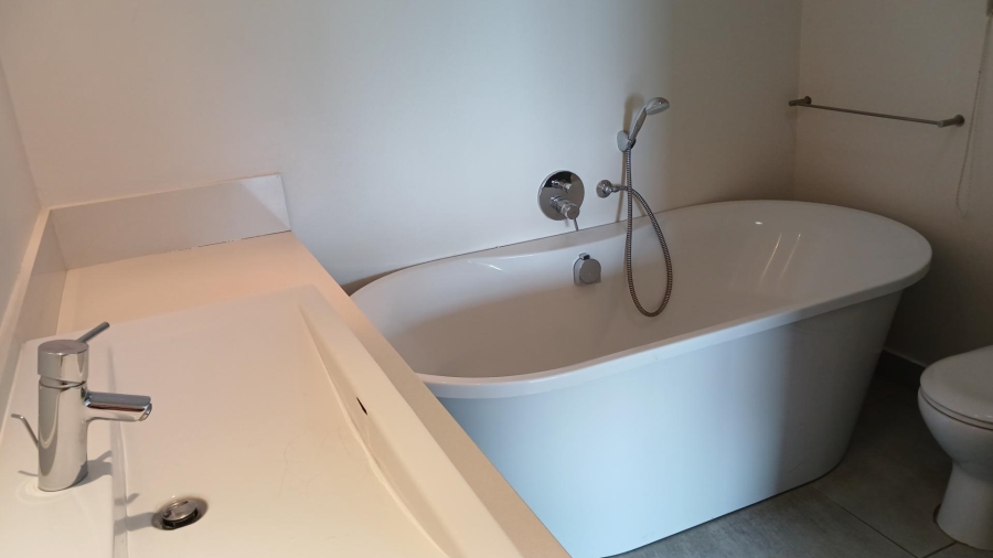 To Let 3 Bedroom Property for Rent in Hurlingham Manor Gauteng