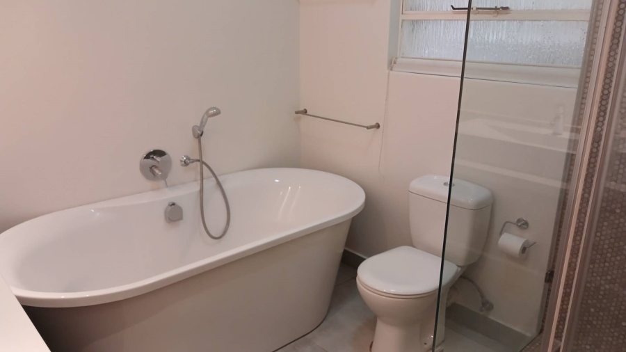 To Let 3 Bedroom Property for Rent in Hurlingham Manor Gauteng