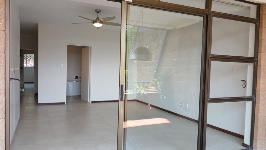 To Let 3 Bedroom Property for Rent in Hurlingham Manor Gauteng